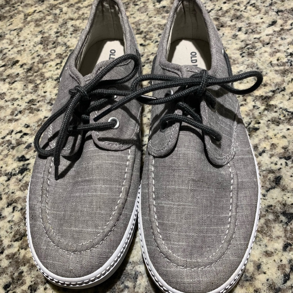 Boy’s Old Navy Shoe
